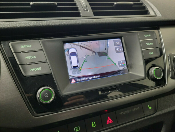 skoda-fabia-bensin-2018-big-14