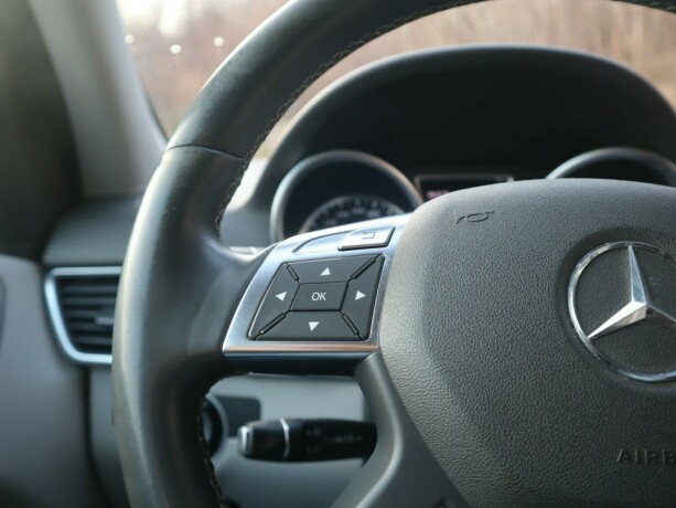 mercedes-benz-m-klasse-diesel-2013-big-14