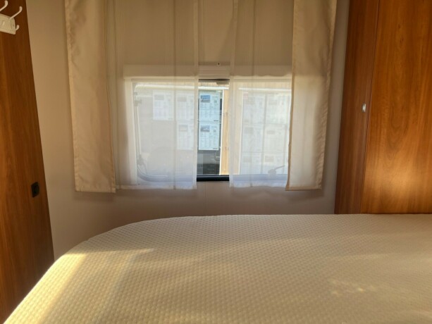 dethleffs-trend-t7057-queensbed-senkeseng-truma-6eh-gulvvarme-stort-kj248leskap-diesel-2016-big-71