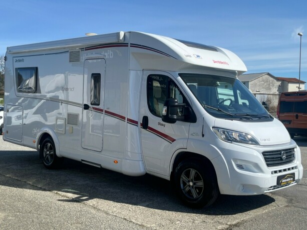 dethleffs-trend-t7057-queensbed-senkeseng-truma-6eh-gulvvarme-stort-kj248leskap-diesel-2016-big-2