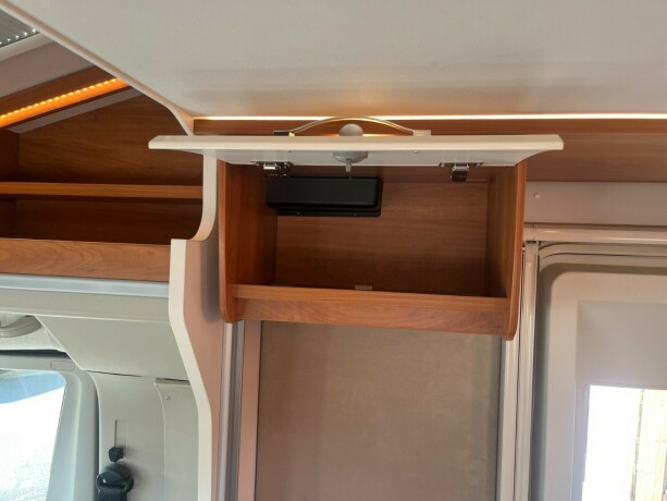 dethleffs-trend-t7057-queensbed-senkeseng-truma-6eh-gulvvarme-stort-kj248leskap-diesel-2016-big-28