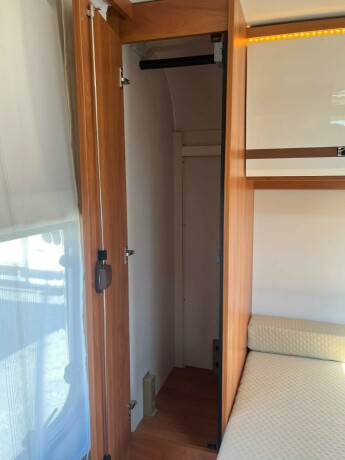 dethleffs-trend-t7057-queensbed-senkeseng-truma-6eh-gulvvarme-stort-kj248leskap-diesel-2016-big-73