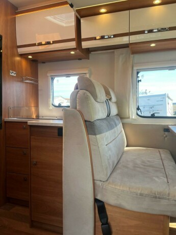 dethleffs-trend-t7057-queensbed-senkeseng-truma-6eh-gulvvarme-stort-kj248leskap-diesel-2016-big-32