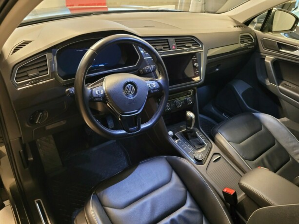 volkswagen-tiguan-diesel-2018-big-22