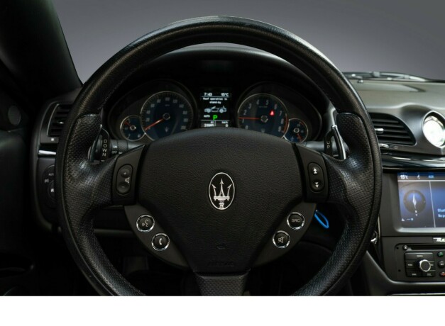 maserati-granturismo-bensin-2012-big-24