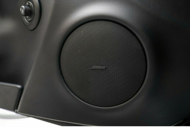 maserati-granturismo-bensin-2012-big-31