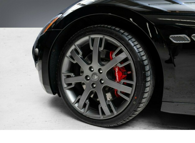 maserati-granturismo-bensin-2012-big-8