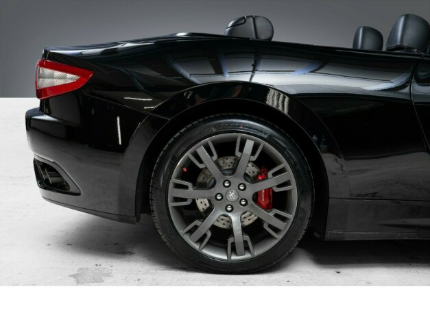 maserati-granturismo-bensin-2012-big-10