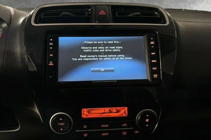 mitsubishi-space-star-bensin-2013-big-8