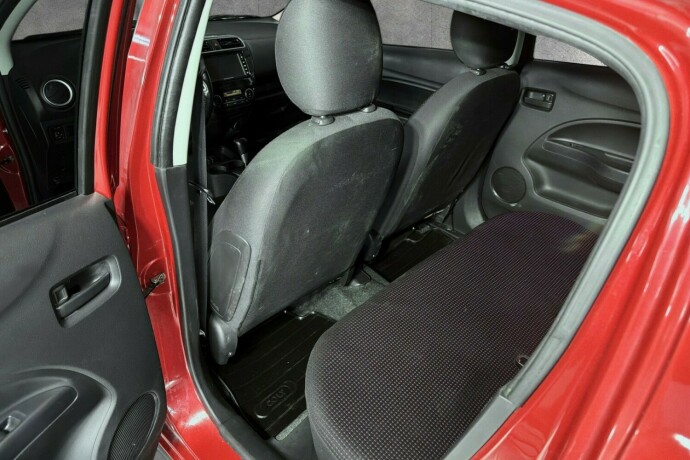 mitsubishi-space-star-bensin-2013-big-3