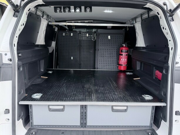 volkswagen-id-buzz-elektrisitet-2025-big-24