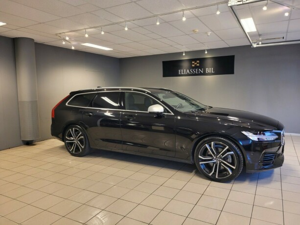 volvo-v90-elektrisitetbensin-2018-big-2