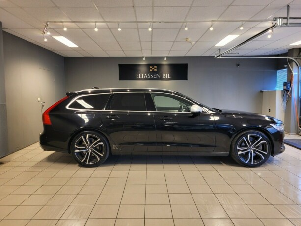 volvo-v90-elektrisitetbensin-2018-big-3