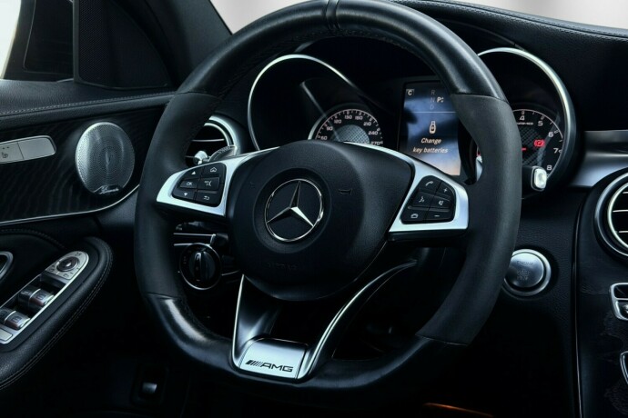 mercedes-benz-bensin-2016-big-13