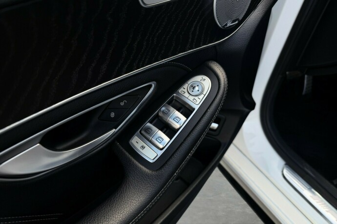 mercedes-benz-bensin-2016-big-33