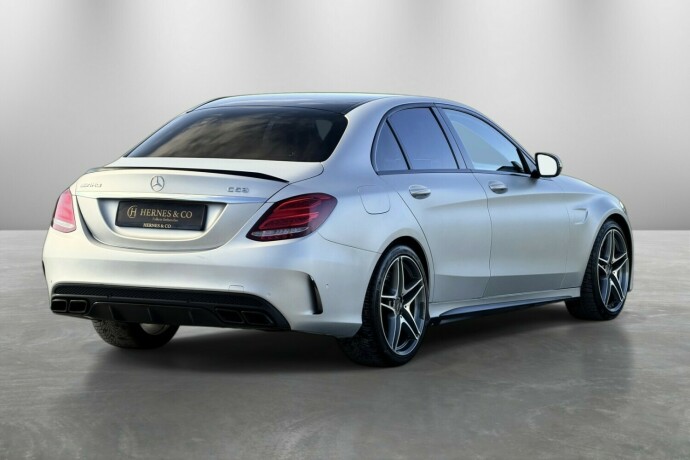 mercedes-benz-bensin-2016-big-4