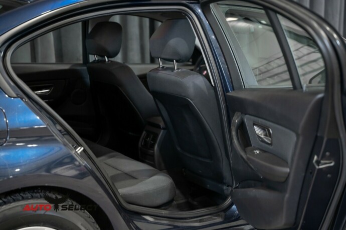 bmw-3-serie-diesel-2012-big-13