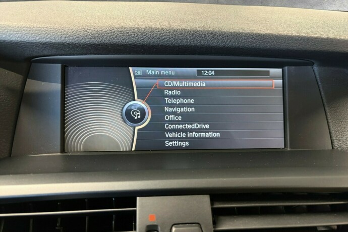 bmw-x3-diesel-2012-big-21