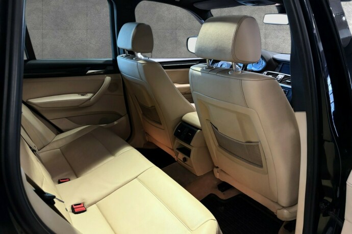 bmw-x3-diesel-2012-big-18