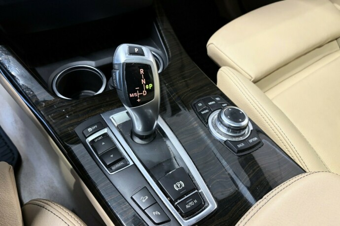 bmw-x3-diesel-2012-big-19