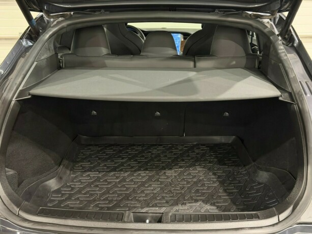 tesla-model-s-elektrisitet-2019-big-11