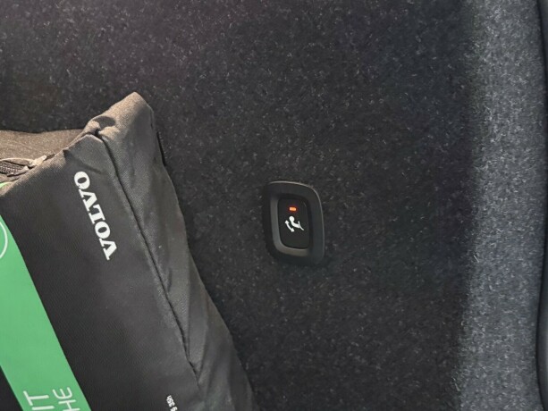 volvo-c40-elektrisitet-2023-big-40