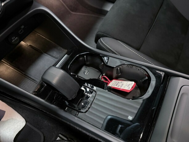 volvo-c40-elektrisitet-2023-big-18