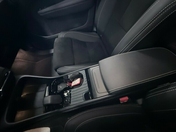 volvo-c40-elektrisitet-2023-big-17