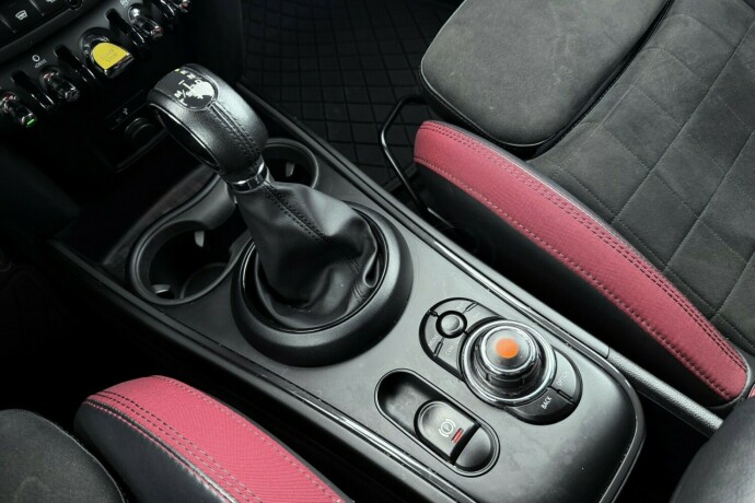 mini-countryman-elektrisitetbensin-2019-big-21