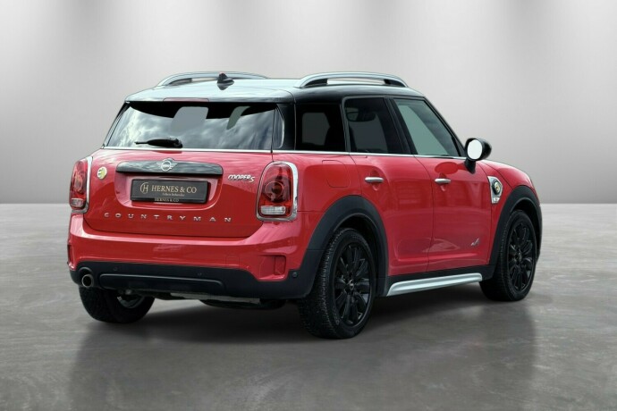 mini-countryman-elektrisitetbensin-2019-big-6