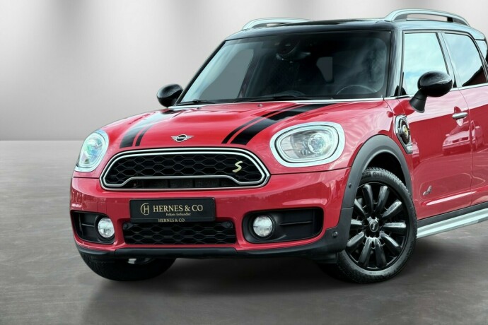 mini-countryman-elektrisitetbensin-2019-big-1