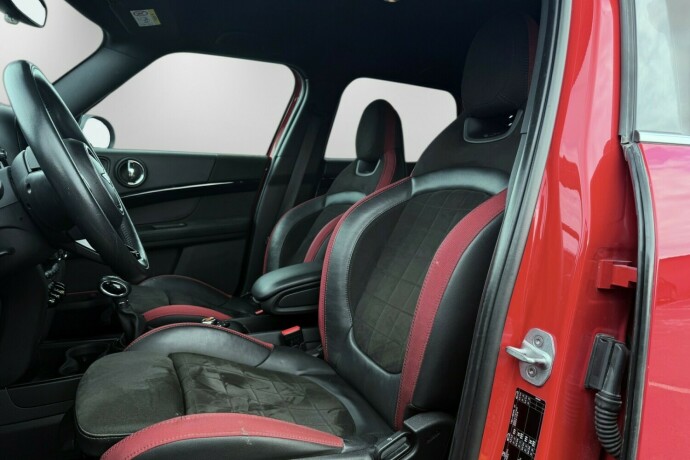 mini-countryman-elektrisitetbensin-2019-big-15