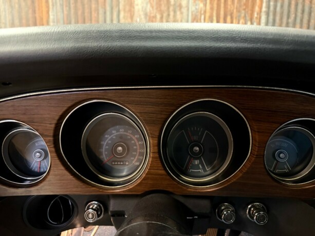 ford-mustang-bensin-1970-big-27