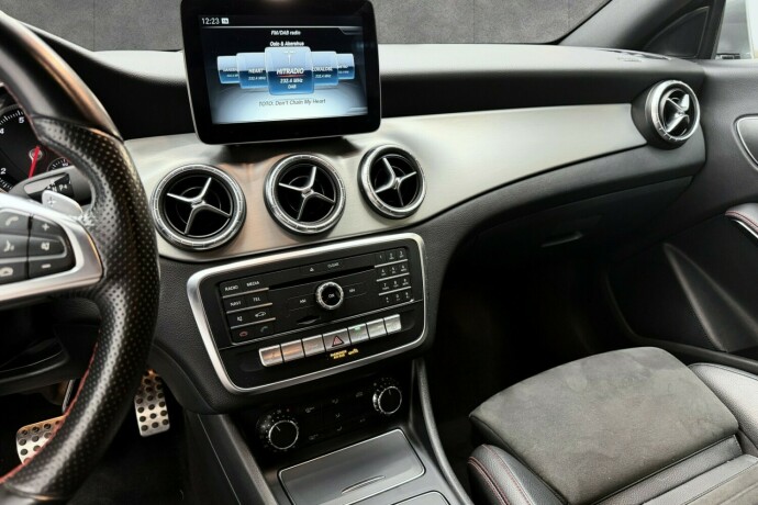 mercedes-benz-cla-bensin-2018-big-24