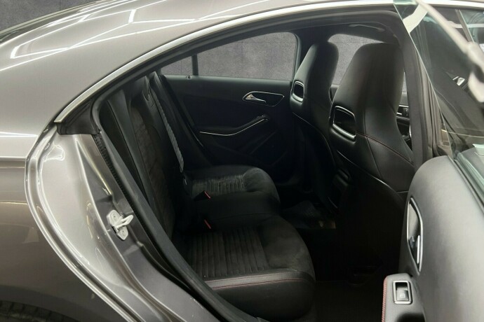 mercedes-benz-cla-bensin-2018-big-11