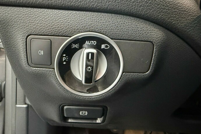 mercedes-benz-cla-bensin-2018-big-21