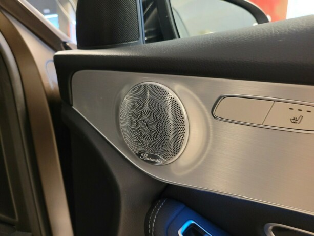 mercedes-benz-glc-plug-in-petrol-2018-big-15