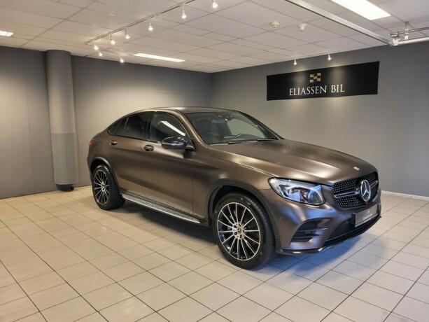 mercedes-benz-glc-plug-in-petrol-2018-big-0