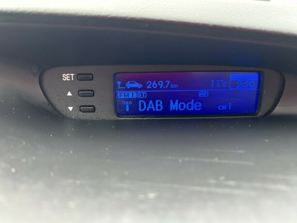 hyundai-i20-bensin-2013-big-20