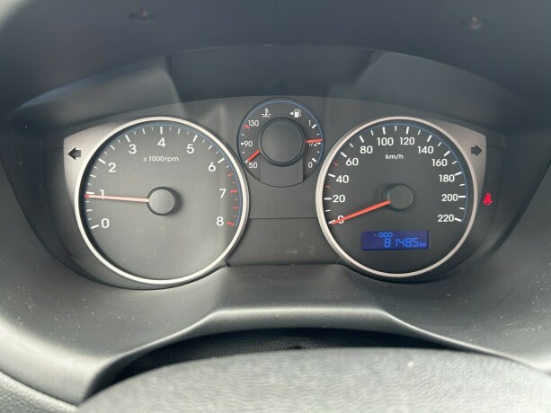 hyundai-i20-bensin-2013-big-19