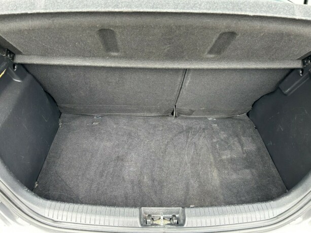 hyundai-i20-bensin-2013-big-8