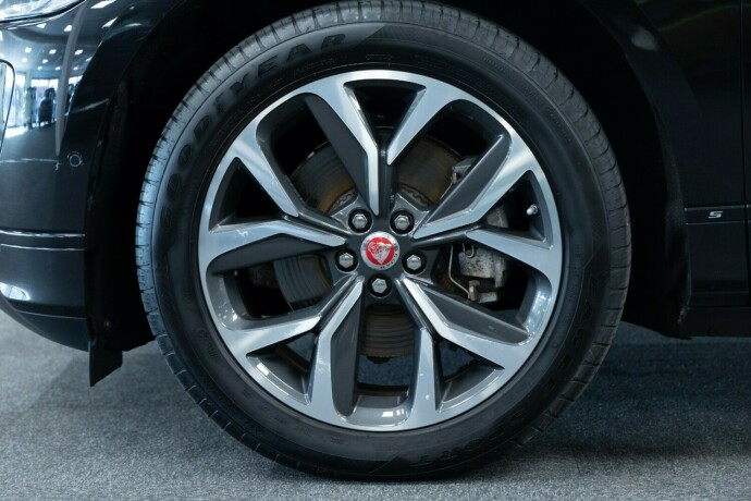 jaguar-i-pace-elektrisitet-2021-big-16