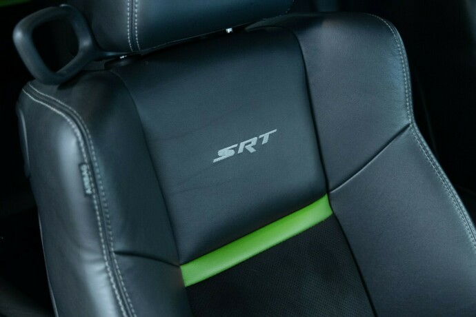 dodge-challenger-bensin-2011-big-15