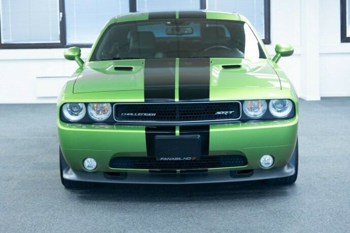 dodge-challenger-bensin-2011-big-6