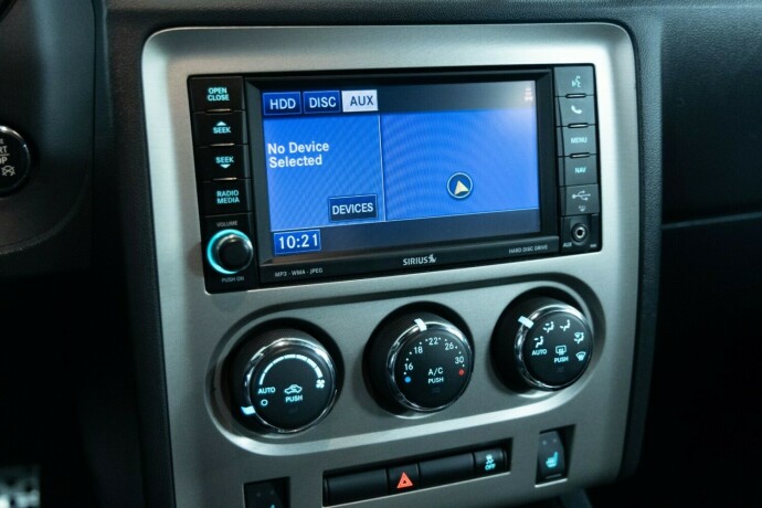 dodge-challenger-bensin-2011-big-19