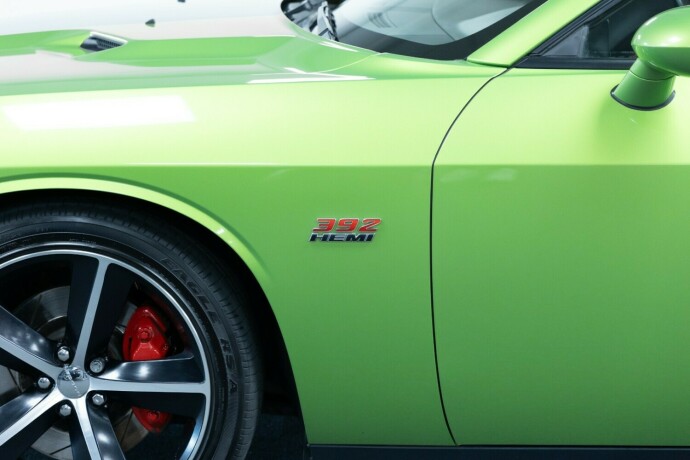 dodge-challenger-bensin-2011-big-4