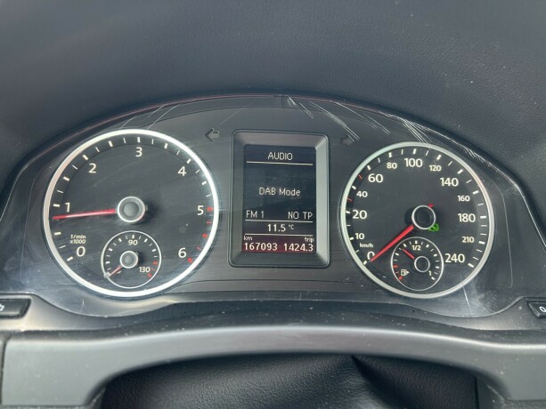 volkswagen-tiguan-diesel-2011-big-19