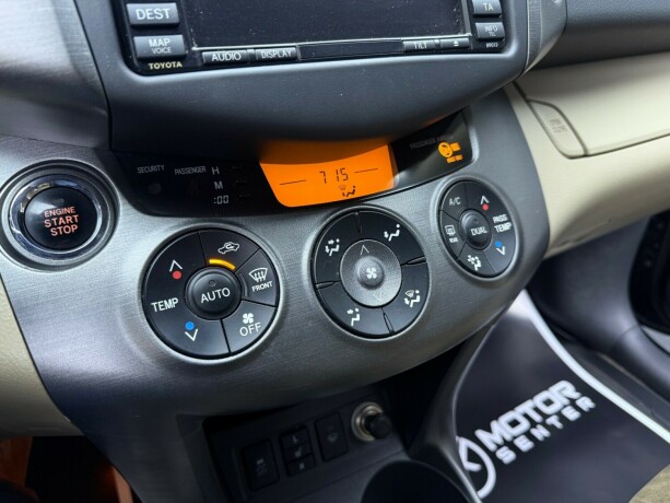 toyota-rav4-diesel-2010-big-20