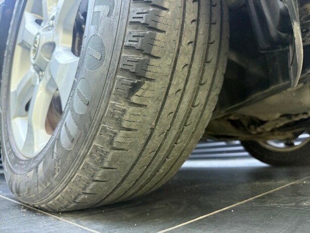 toyota-rav4-diesel-2010-big-8