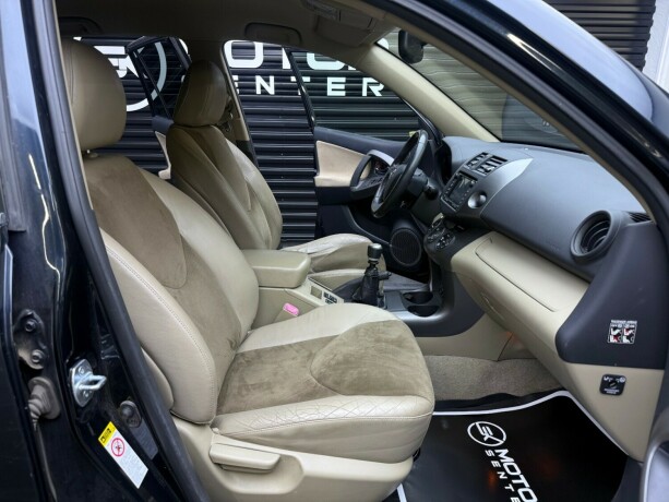 toyota-rav4-diesel-2010-big-25